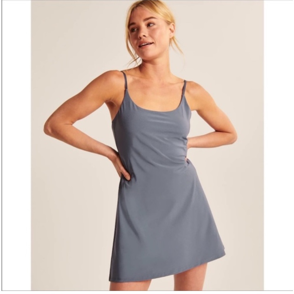 Abercrombie and Fitch Traveler Athletic Dress Dark Lavendar Medium